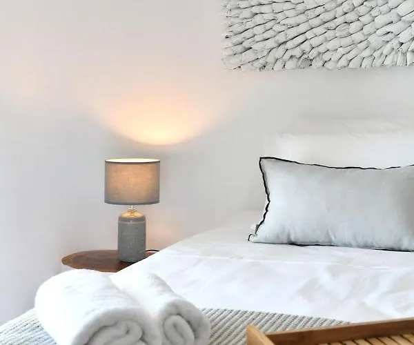 Luxury Paros Thoe Contemporary Luxury 3 Bedrooms Villa