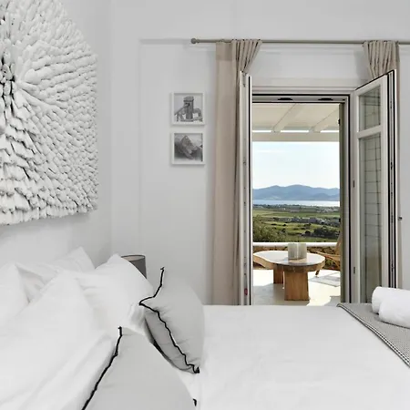 Luxury Paros Thoe Contemporary Luxury 3 Bedrooms فيلة